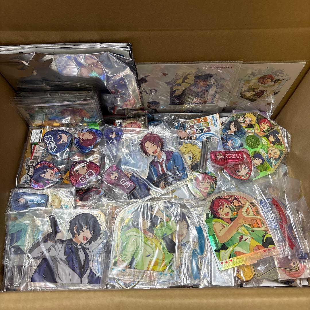 あんスタ　缶バッジ　アクリルスタンド　ハート缶　一番くじ　フィーチャー缶