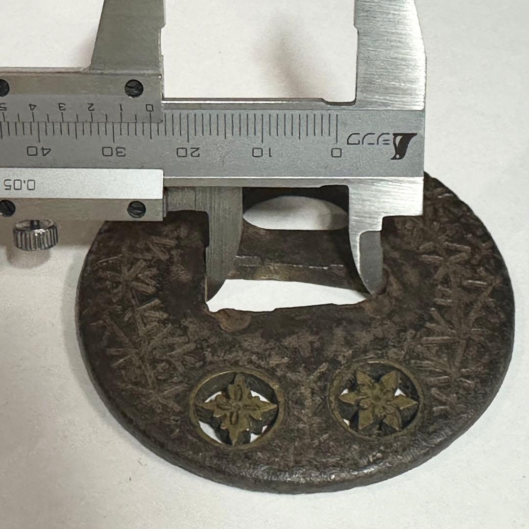 日本刀装具　鍔　家紋鍔　江戸中期