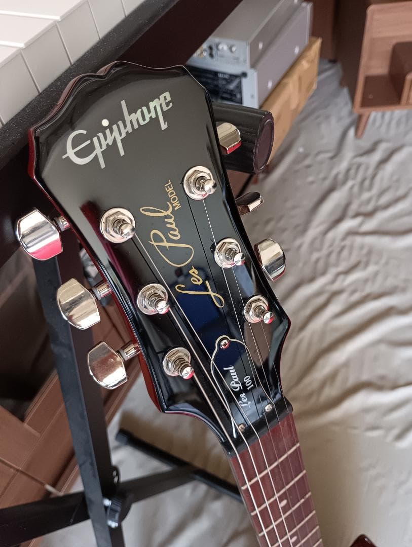 Epiphone　レスポール　100　美品　ピック　収納ケース付き　☆送料無料☆