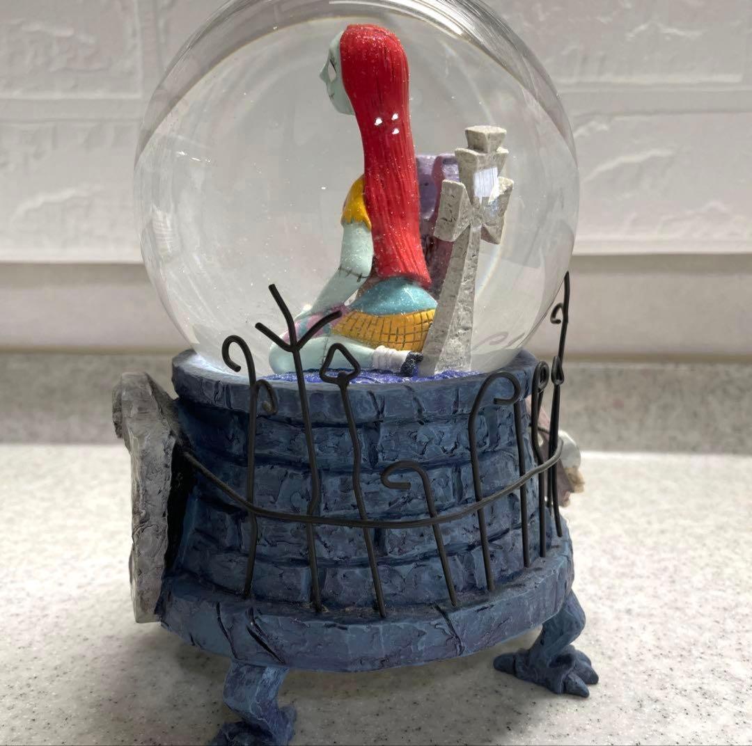 ディズニー ナイトメアービフォアクリスマス スノードーム サリー