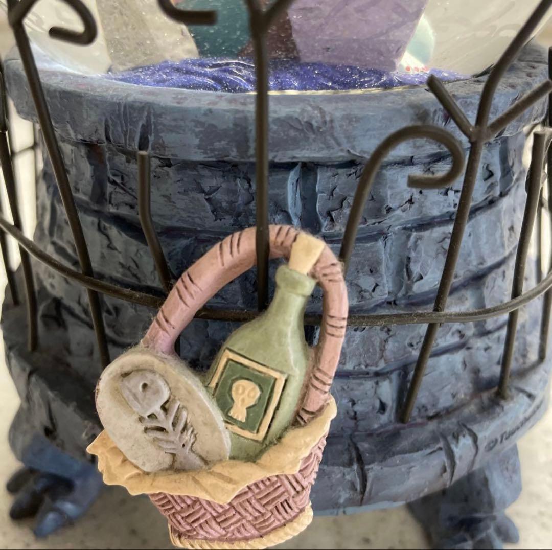 ディズニー ナイトメアービフォアクリスマス スノードーム サリー