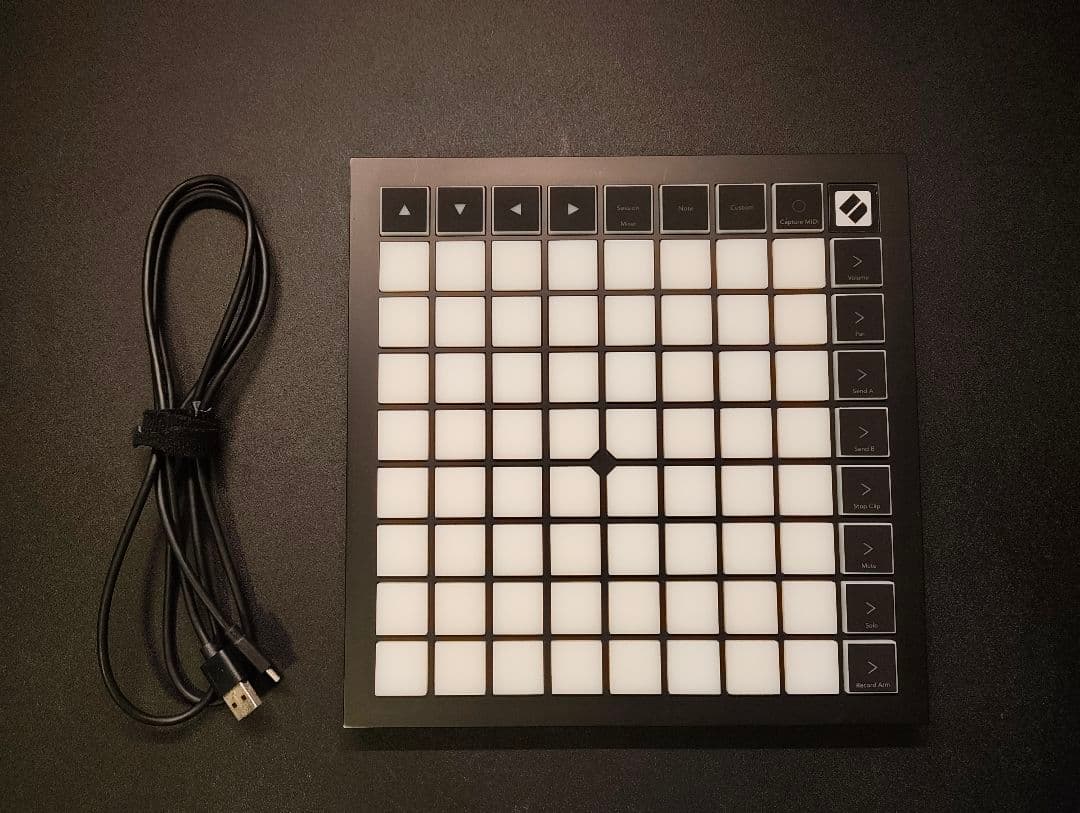 【美品】Novation Launchpad X MIDIパッド