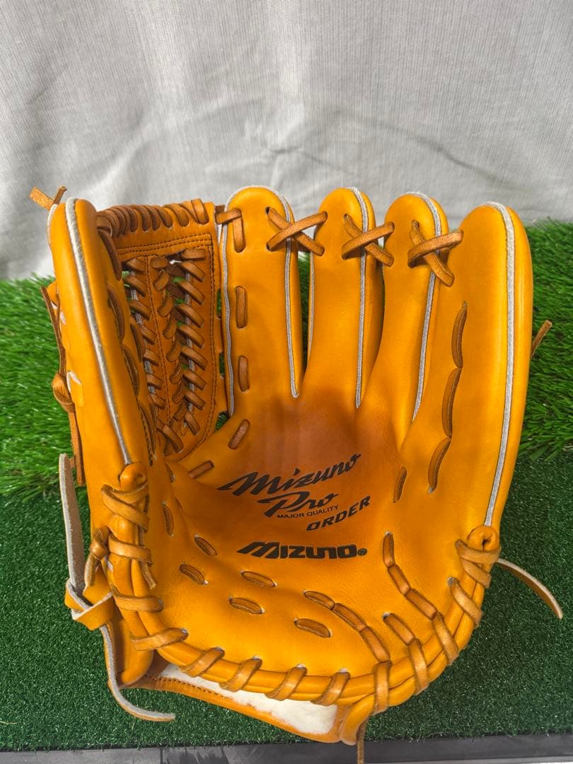 【極美品】ミズノプロオーダー 内野手