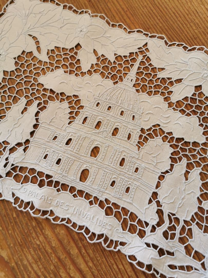 アンティークレース刺繍クロス アンヴァリッド フランス傷兵院 ミュージアム所蔵級