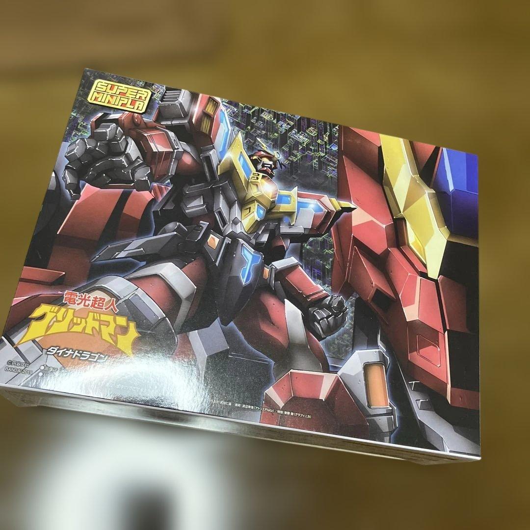 ★14 グリッドマン　ダイナドラゴン 未組立品