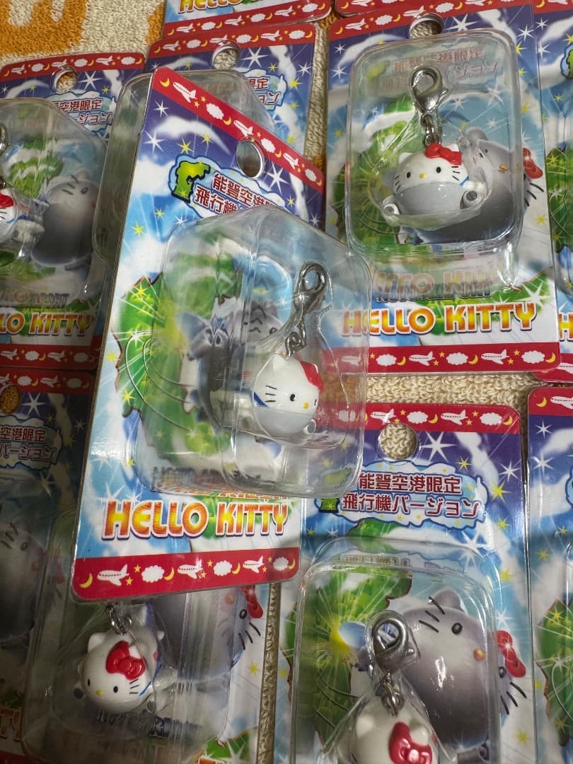 これでラスト！ハローキティ 14個セット ご当地キティ 2005