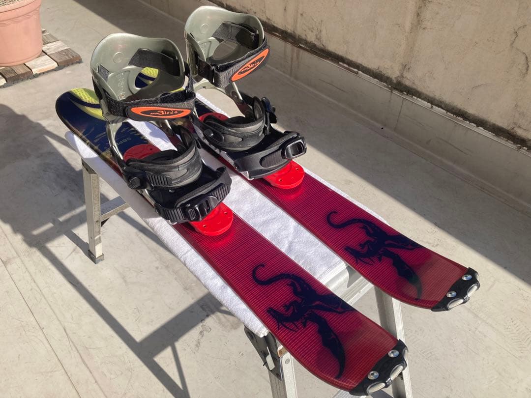 ショート(ファン)スキー　スノーボードブーツ用SALOMON× SALOMON赤