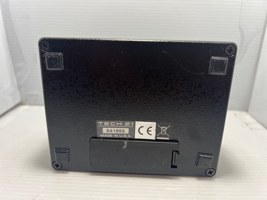 ベース SansAmp BASS D DI-LB / Tech 21 NYC