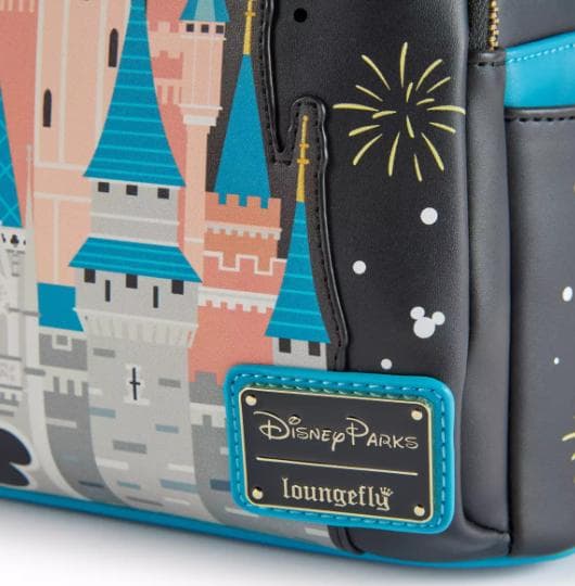 Loungefly WDW シンデレラ城 光る ラウンジフライ ミニリュック