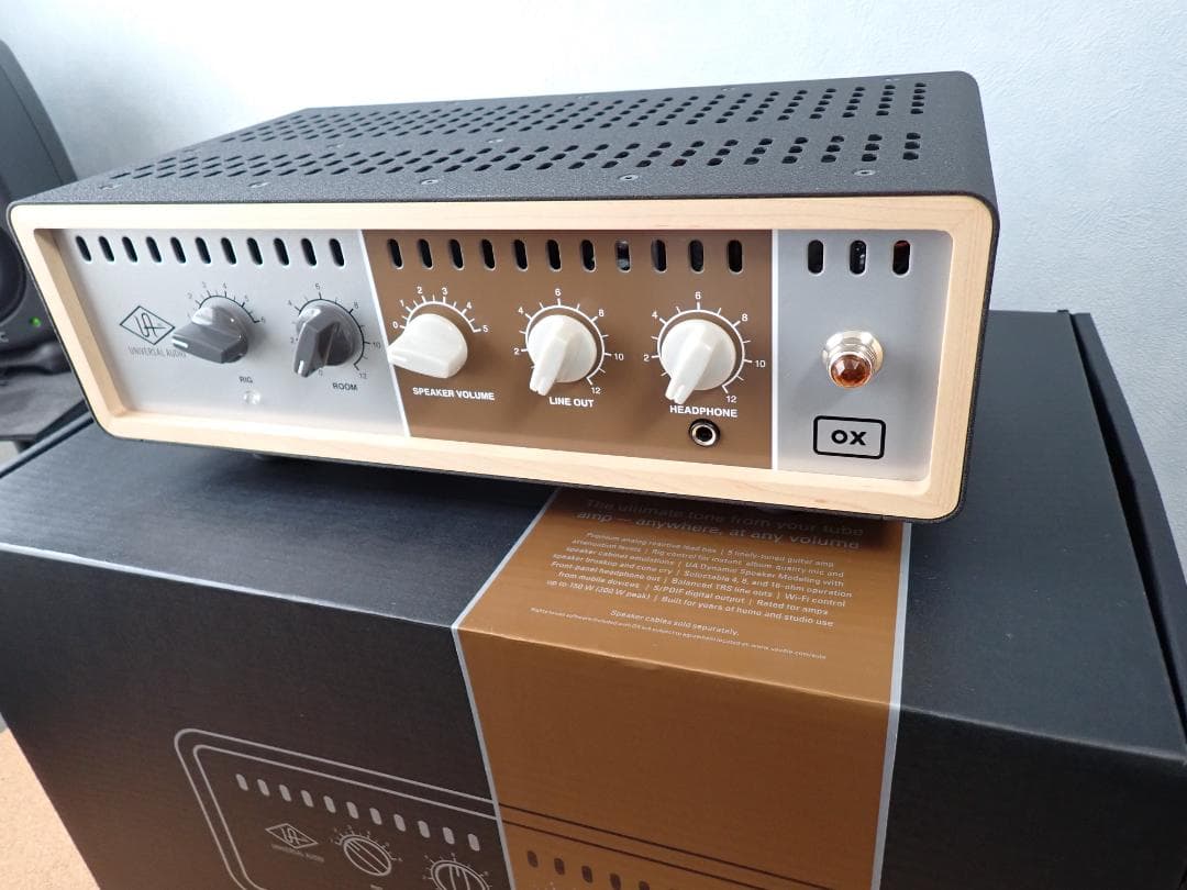 Victoria 　Universal Audio OX