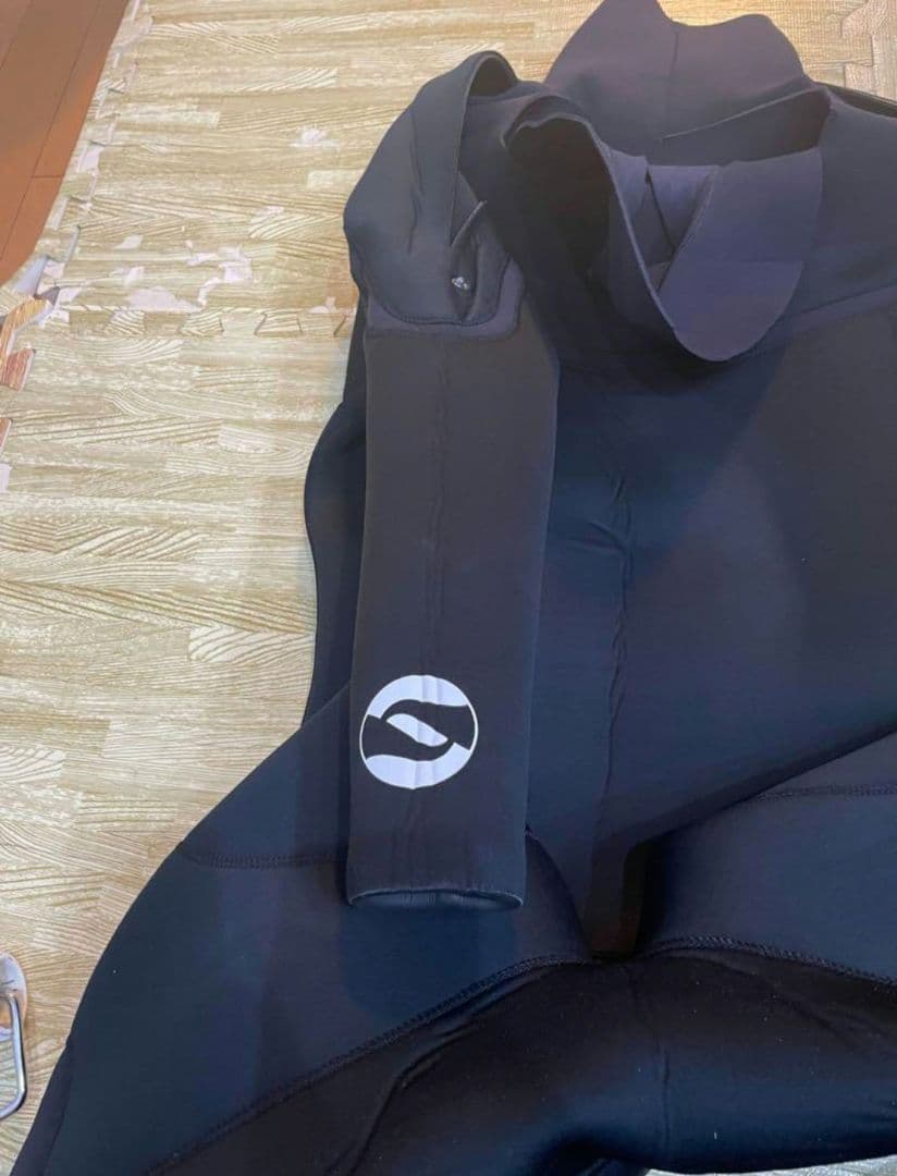 mellowウェットスーツ　暖かい3ミリ裏起毛