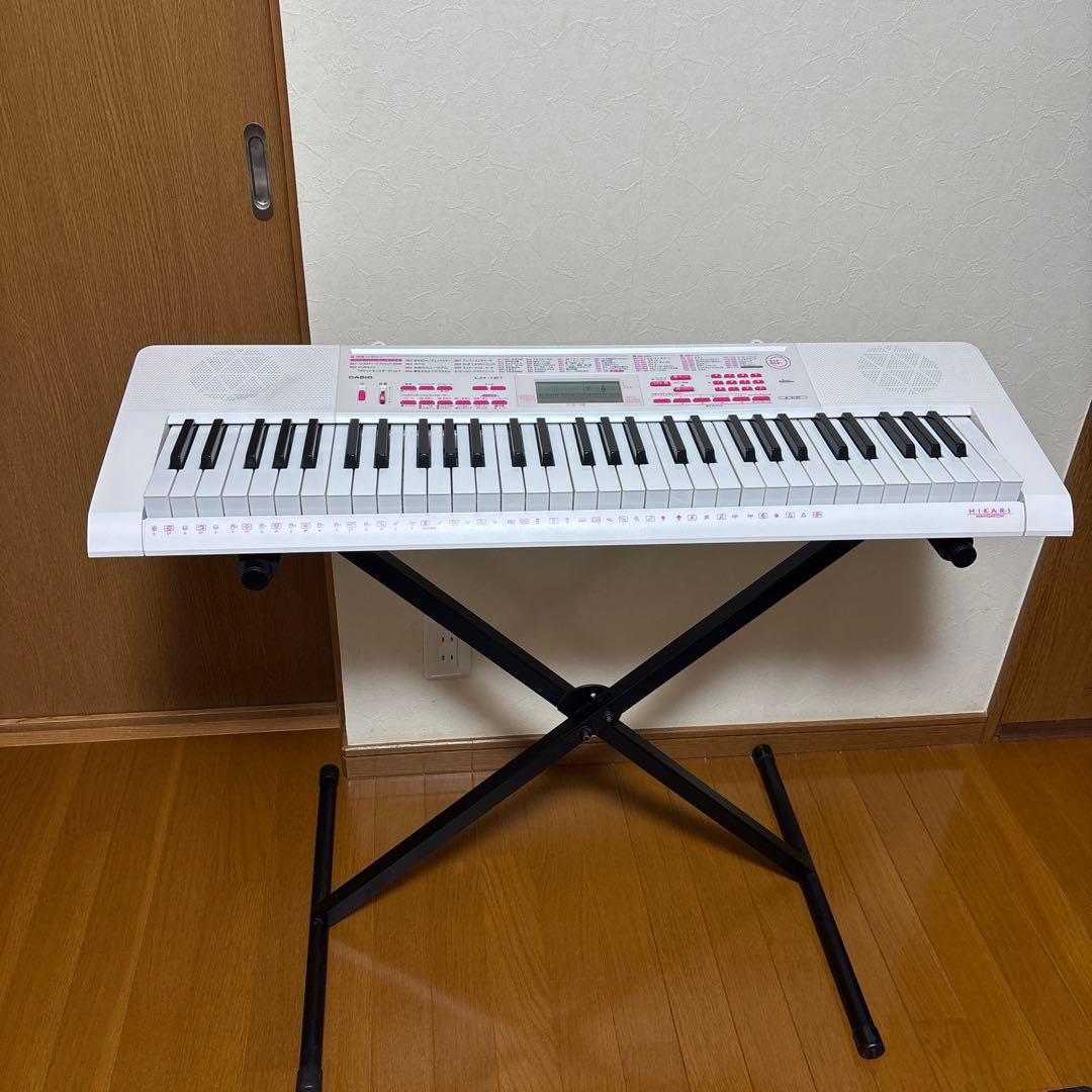 カシオ 電子キーボード 61標準鍵 光ナビゲーション& Ｘ型スタンド