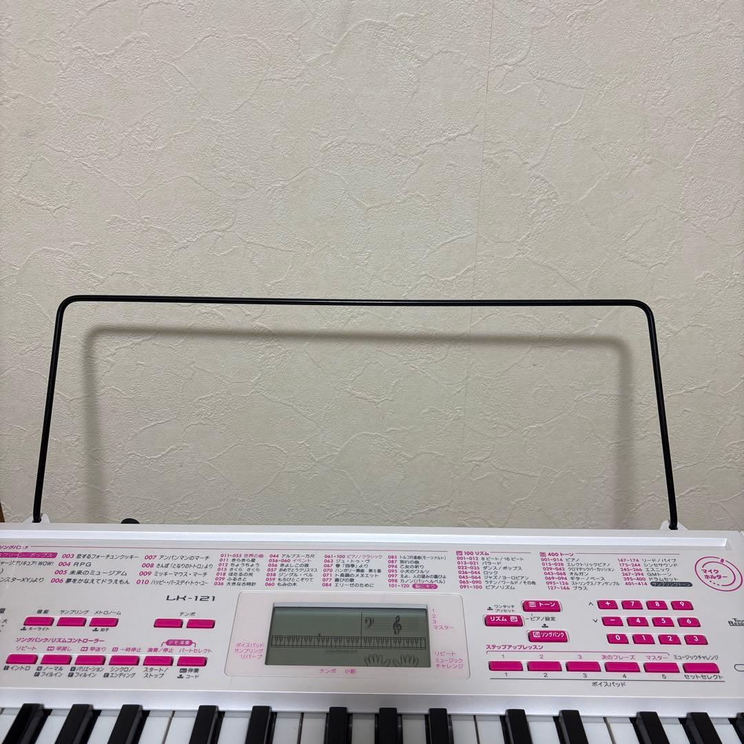 カシオ 電子キーボード 61標準鍵 光ナビゲーション& Ｘ型スタンド