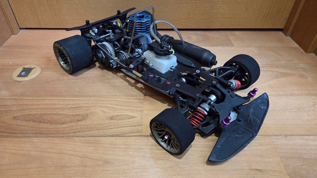 ラジコン エンジンカー サーパント インパクト2 中古 エンジン始動確認済み