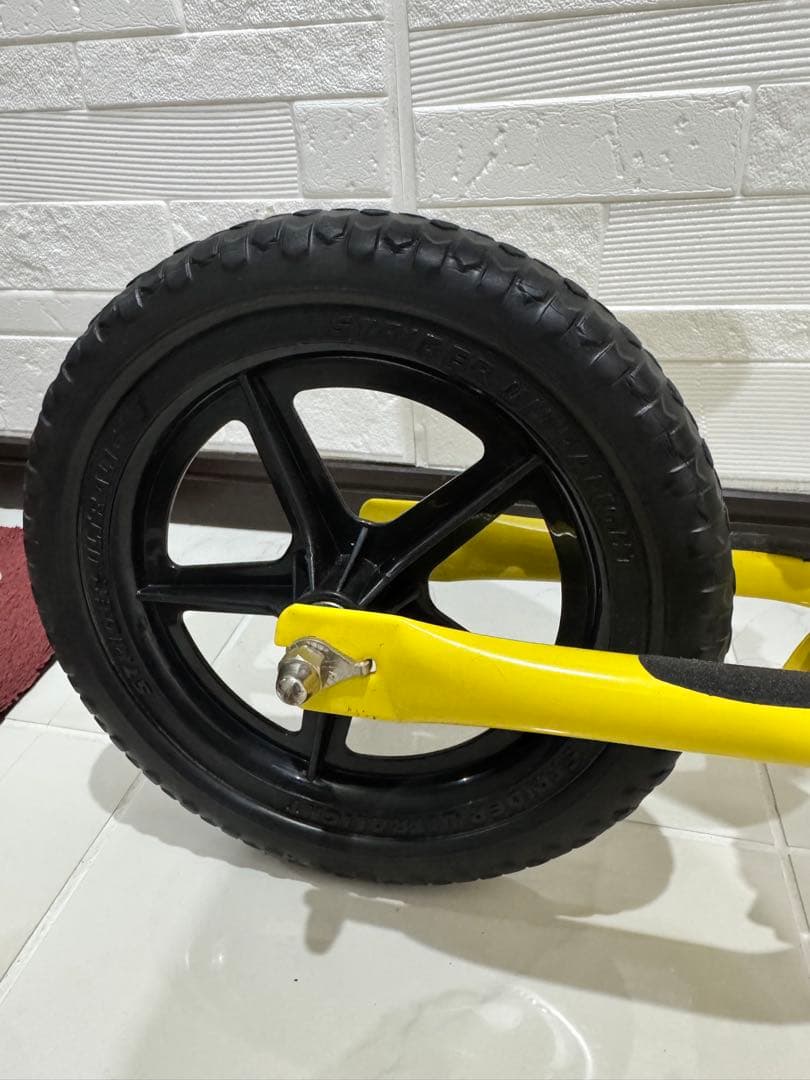 【美品】STRIDER ストライダー イエロー