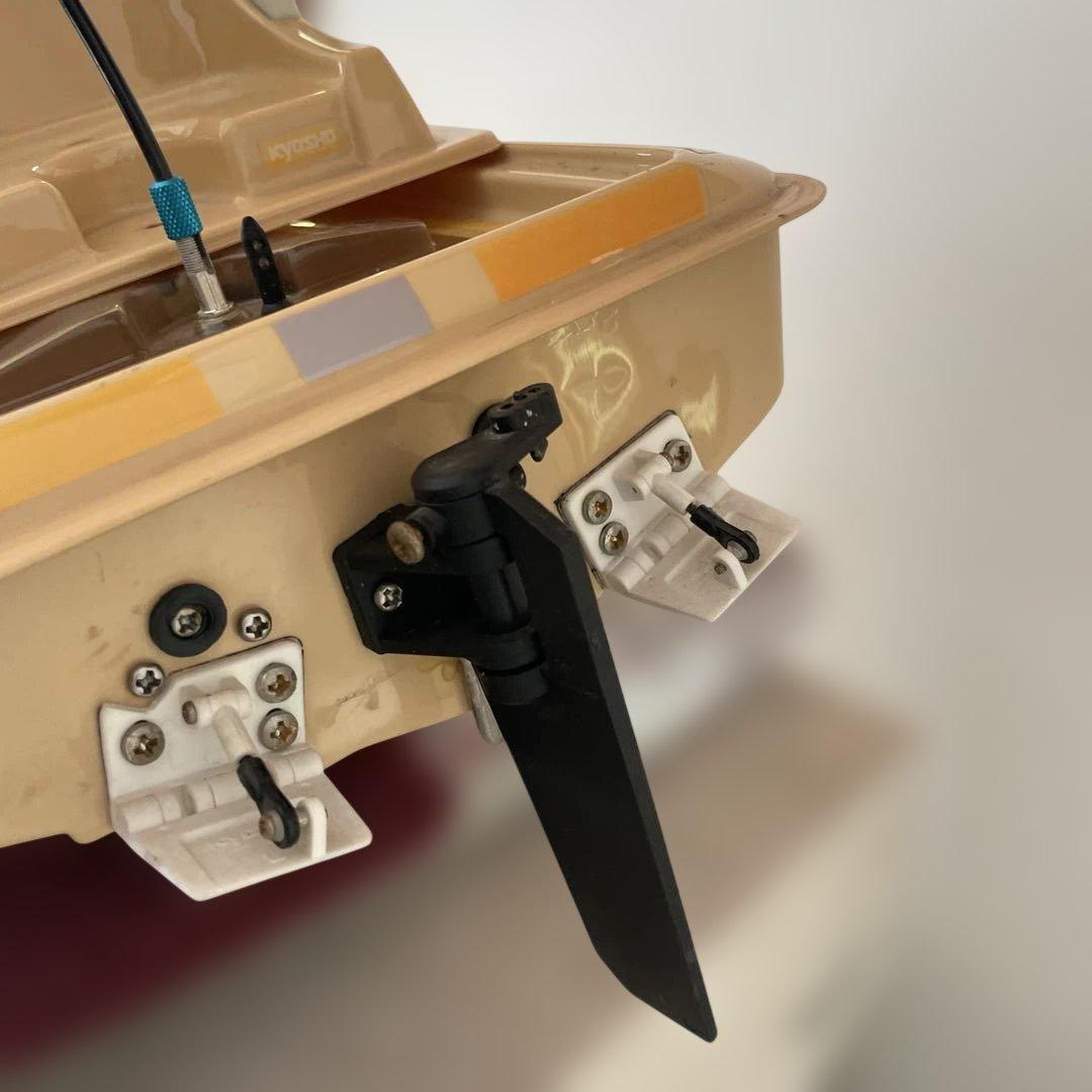 KYOSHO サスピション ラジコンボート