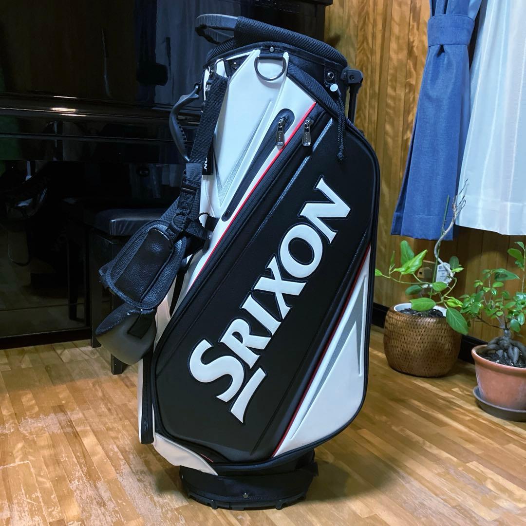 【美品】スリクソンキャディーバックスタンド式GGC-S204L数量限定品