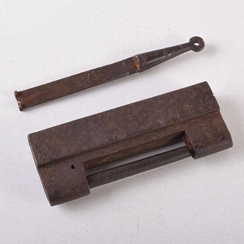 古民具　古鉄　古い錠前　鍵　2点　V　R8682