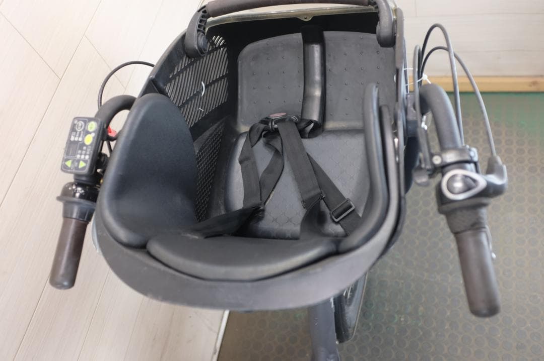 ⋆*⋆様 電動自転車 ヤマハPAS　KISS　20インチ　3段　8.7Ah充電器