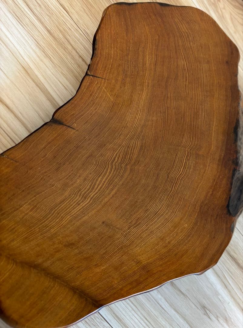 屋久杉花台 （横32.5cm✖️縦23cm✖️厚さ3cm）