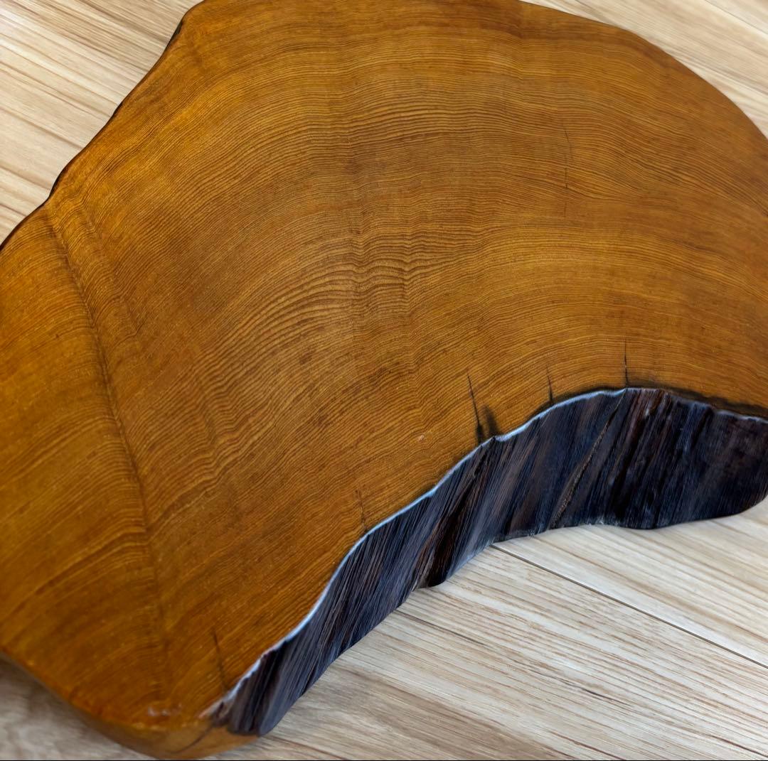 屋久杉花台 （横32.5cm✖️縦23cm✖️厚さ3cm）