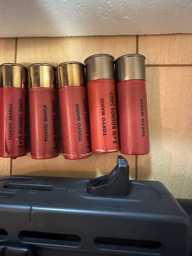 東京マルイ　スパス12　予備フォアグリップ、ショットガンシェル5個付き　動作OK