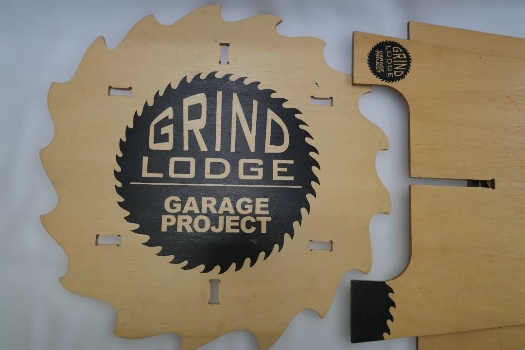 GRINDLODGE グラインドロッヂ　ソーテーブル