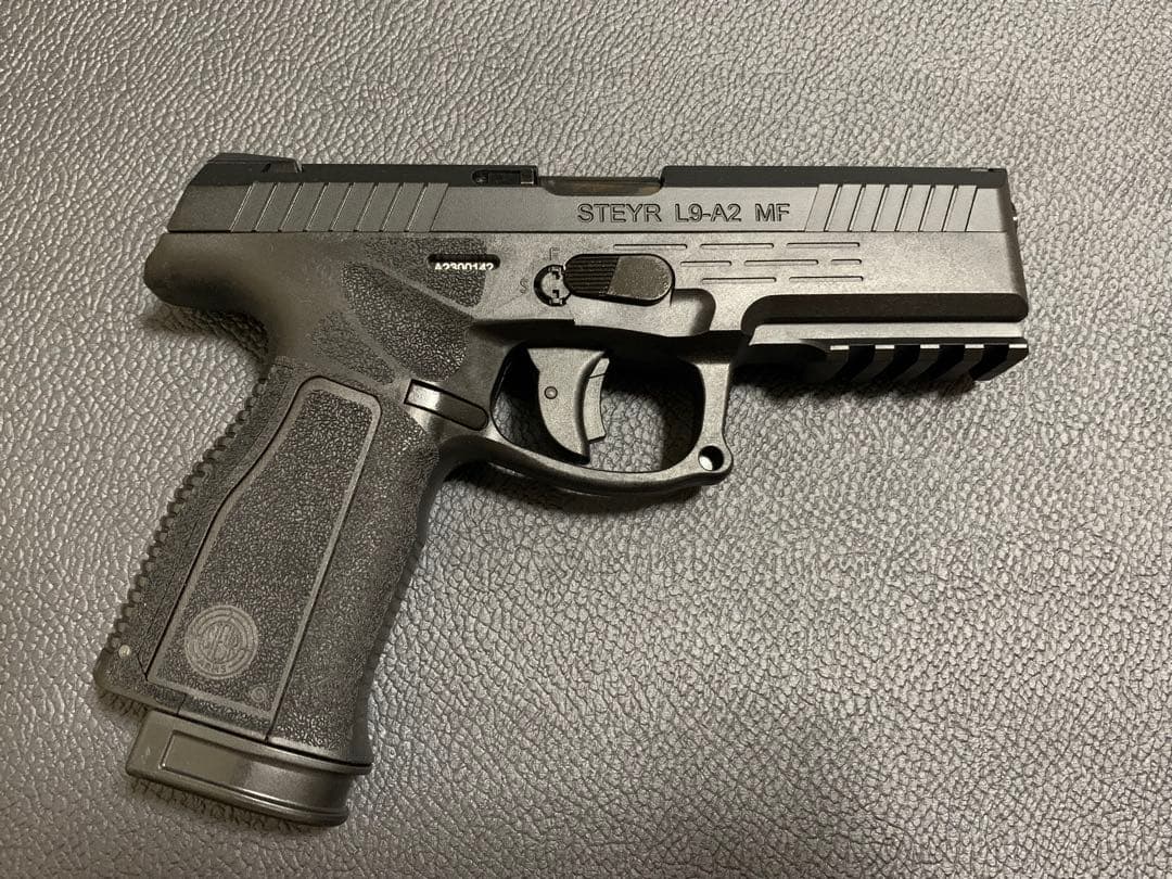 m*6様 Carbon8 L9-A2 KJWORKS マガジン2種 Co2ボンベ