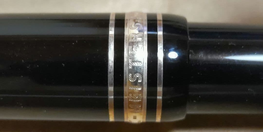 ユニセフMONTBLANC ボールペン