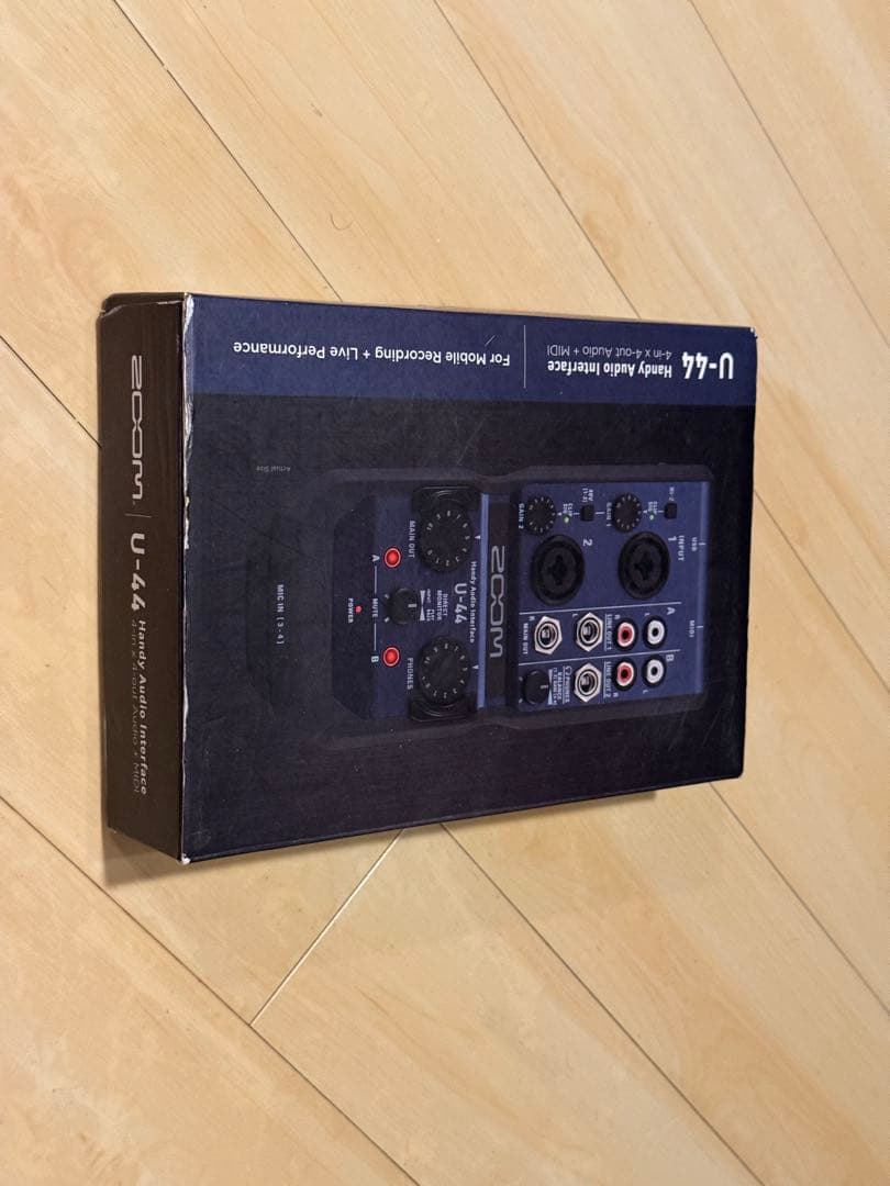 ZOOM U-44 オーディオインターフェイス　箱付き