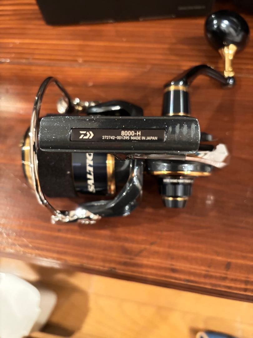 20 ソルティガ8000H 美品　SLPワークスノブ付