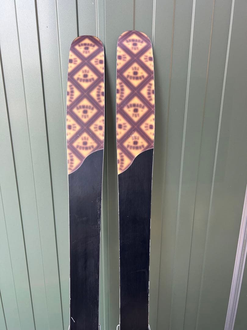 アルマダ　tst 174センチ