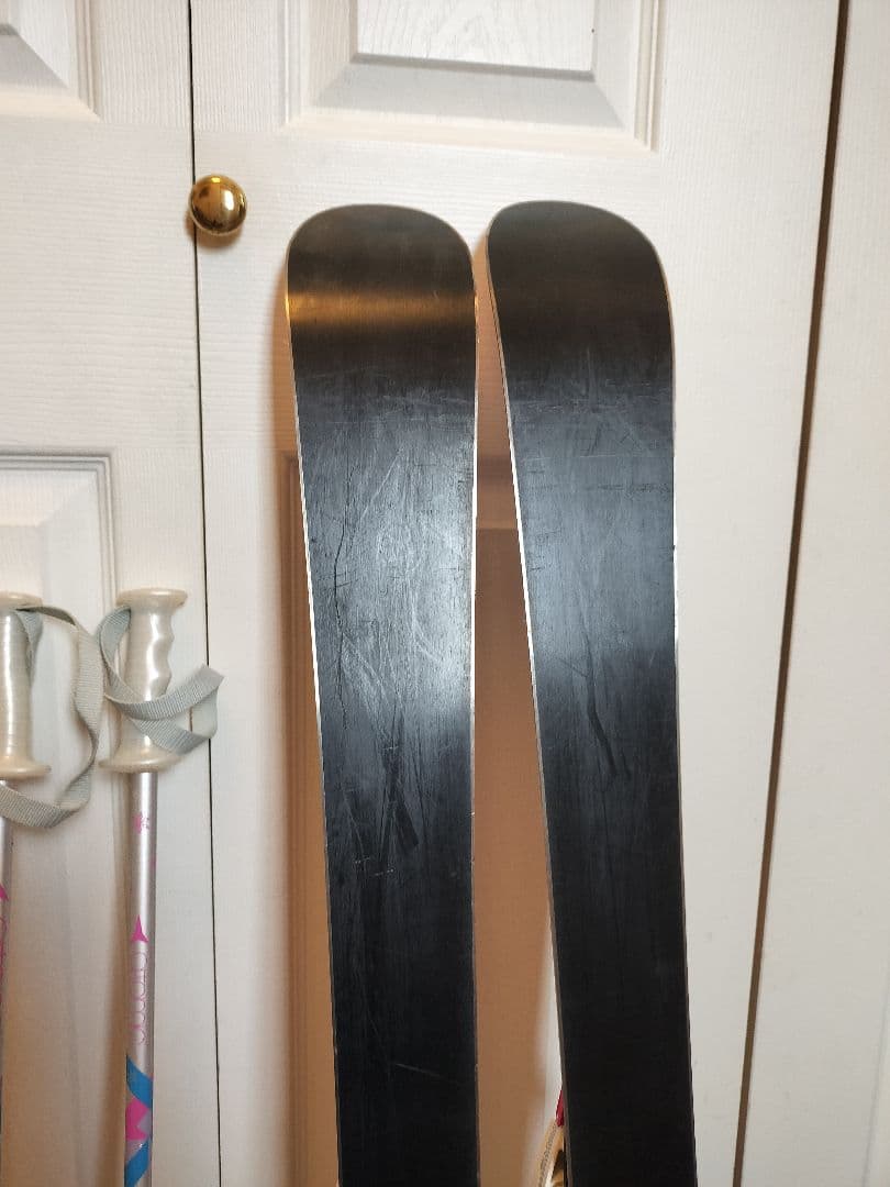 Atomic スキー板110センチとポールセット