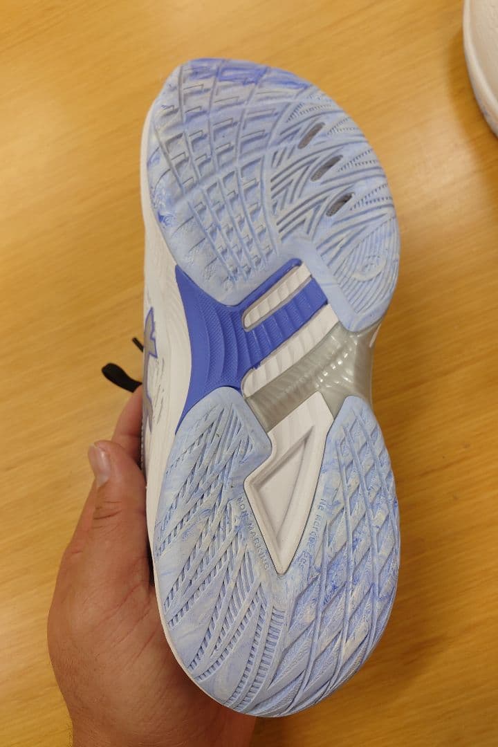 新品☆アシックス V-SWIFT FF 4 バレーボールシューズ 24.5cm