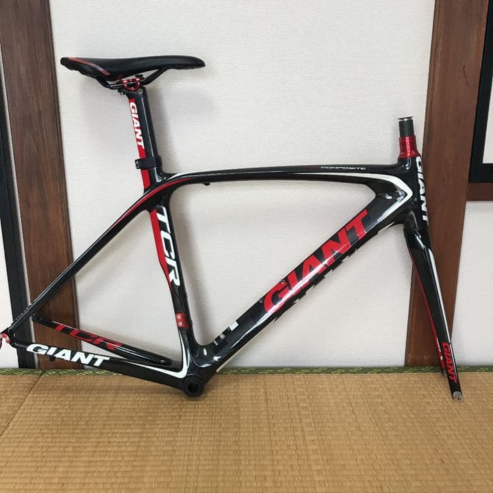 フルカーボン　ジャイアントフレーム ロードバイク