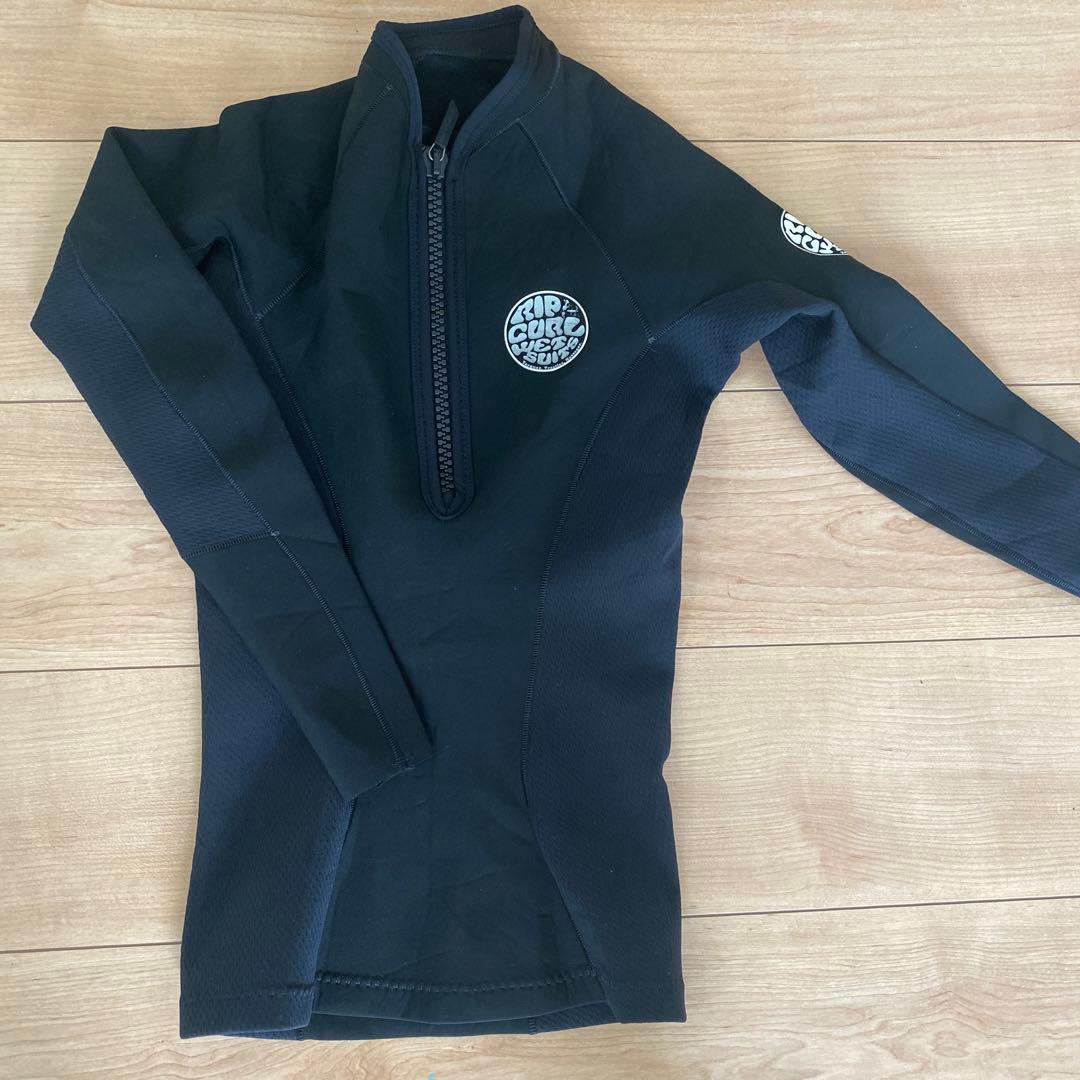 1mm タッパー ウェットスーツ 黒　リップカール