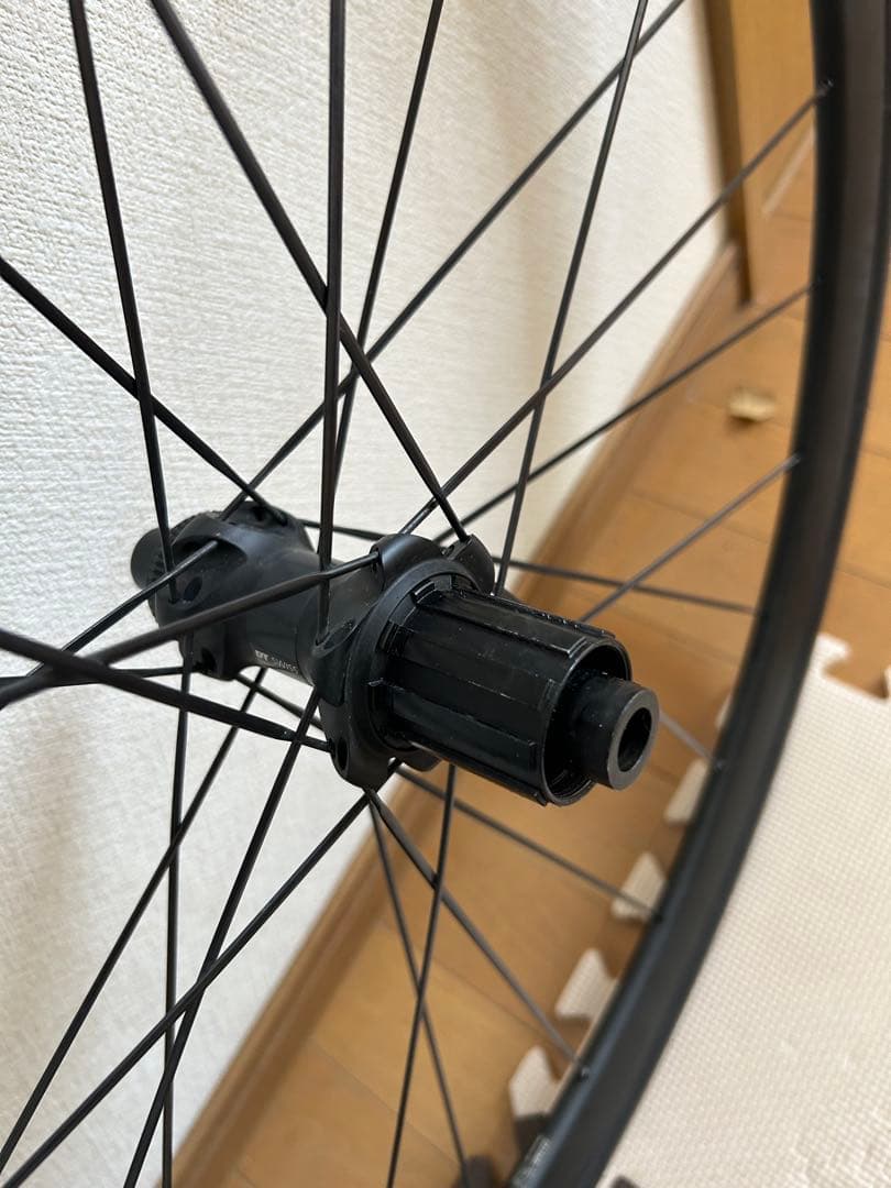 【値下】DTSWISS SPLINE P1800 32mm db シマノフリー