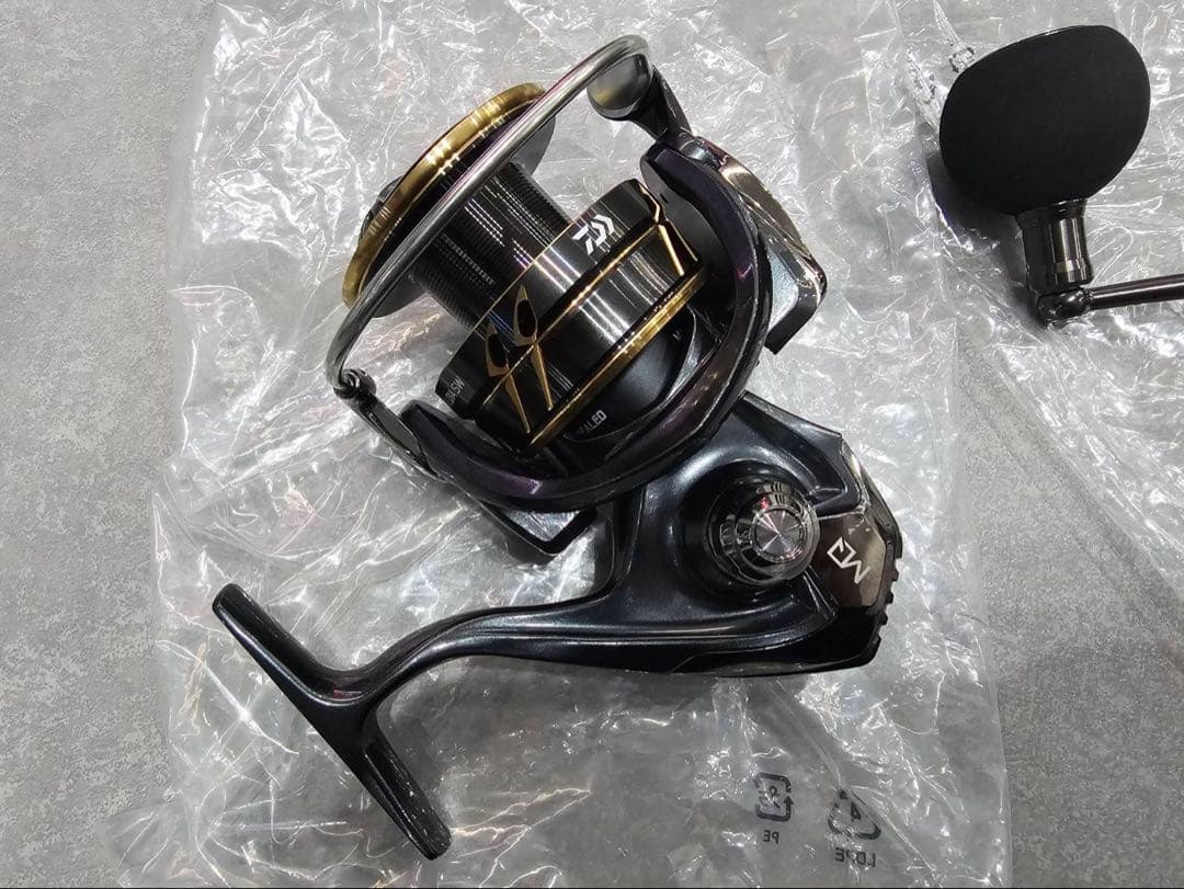 ダイワスピニングリール 2022年モデル カルディアSW　5000D-CXH