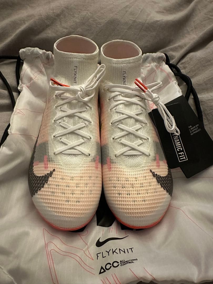 Nike Mercurial Flyknit サッカースパイクSG