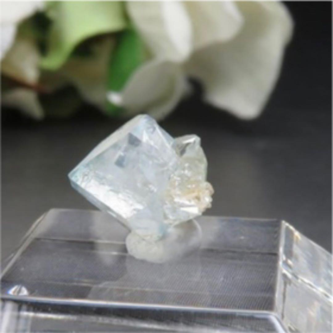 Y*!様 ブラジル産 ユークレース 原石 鉱物