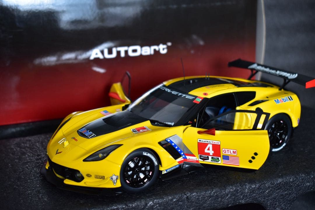 1/18 オートアート シボレー コルベット C7 R LIME ROCK