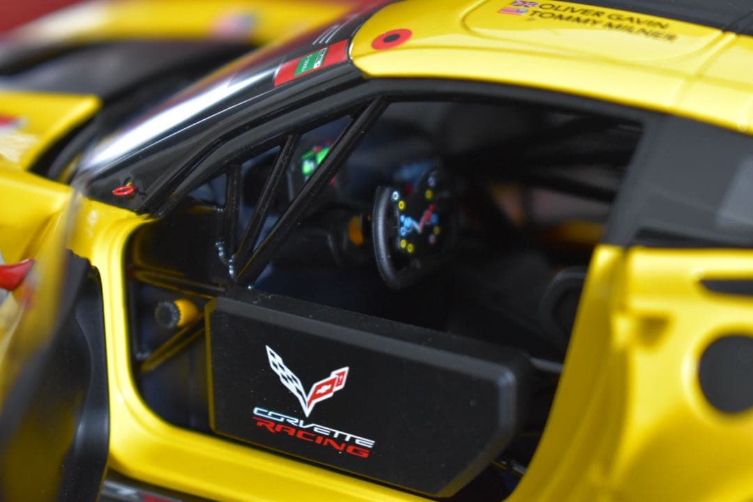 1/18 オートアート シボレー コルベット C7 R LIME ROCK