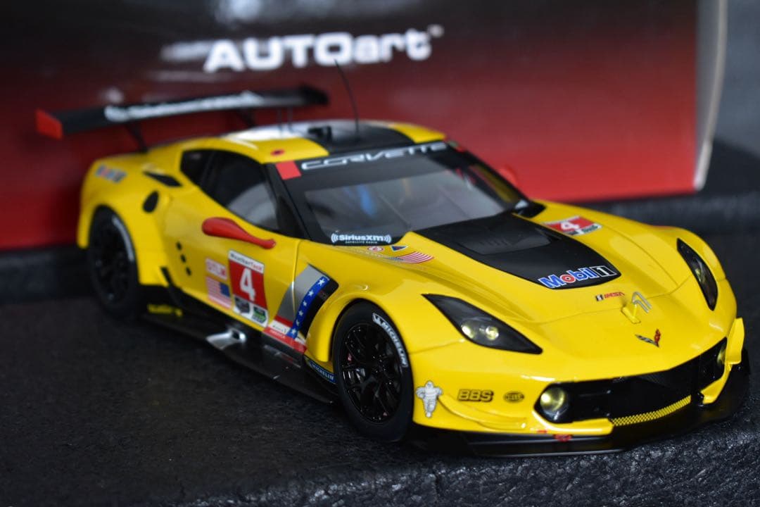 1/18 オートアート シボレー コルベット C7 R LIME ROCK