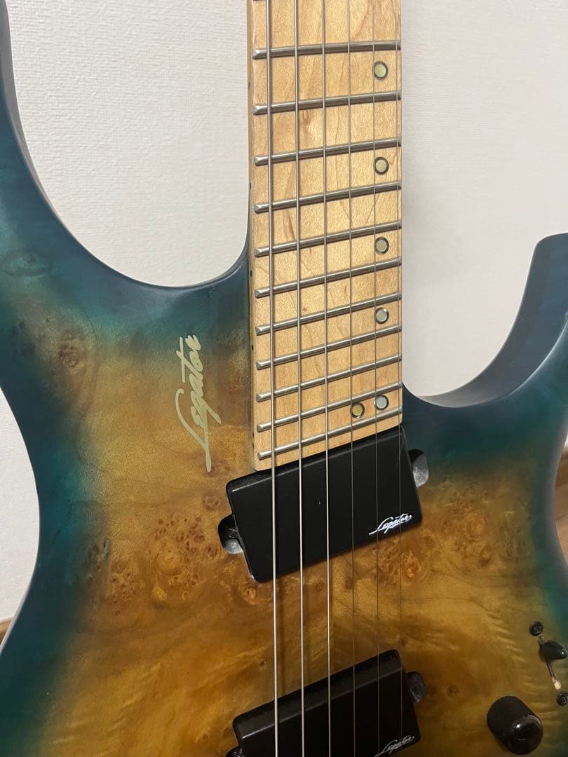 Legator ヘッドレス　エレキギター　6弦