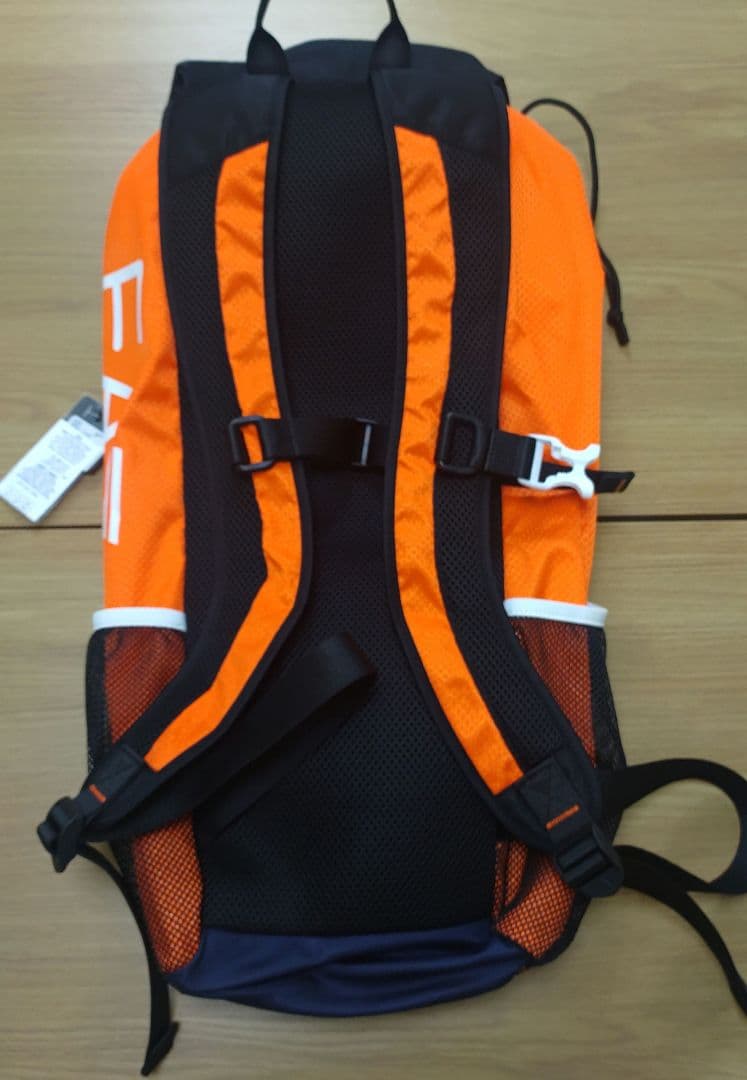 ヴィヴィ=ウエストエンド専用　EA7 バスケットボール用リュック オレンジ迷彩