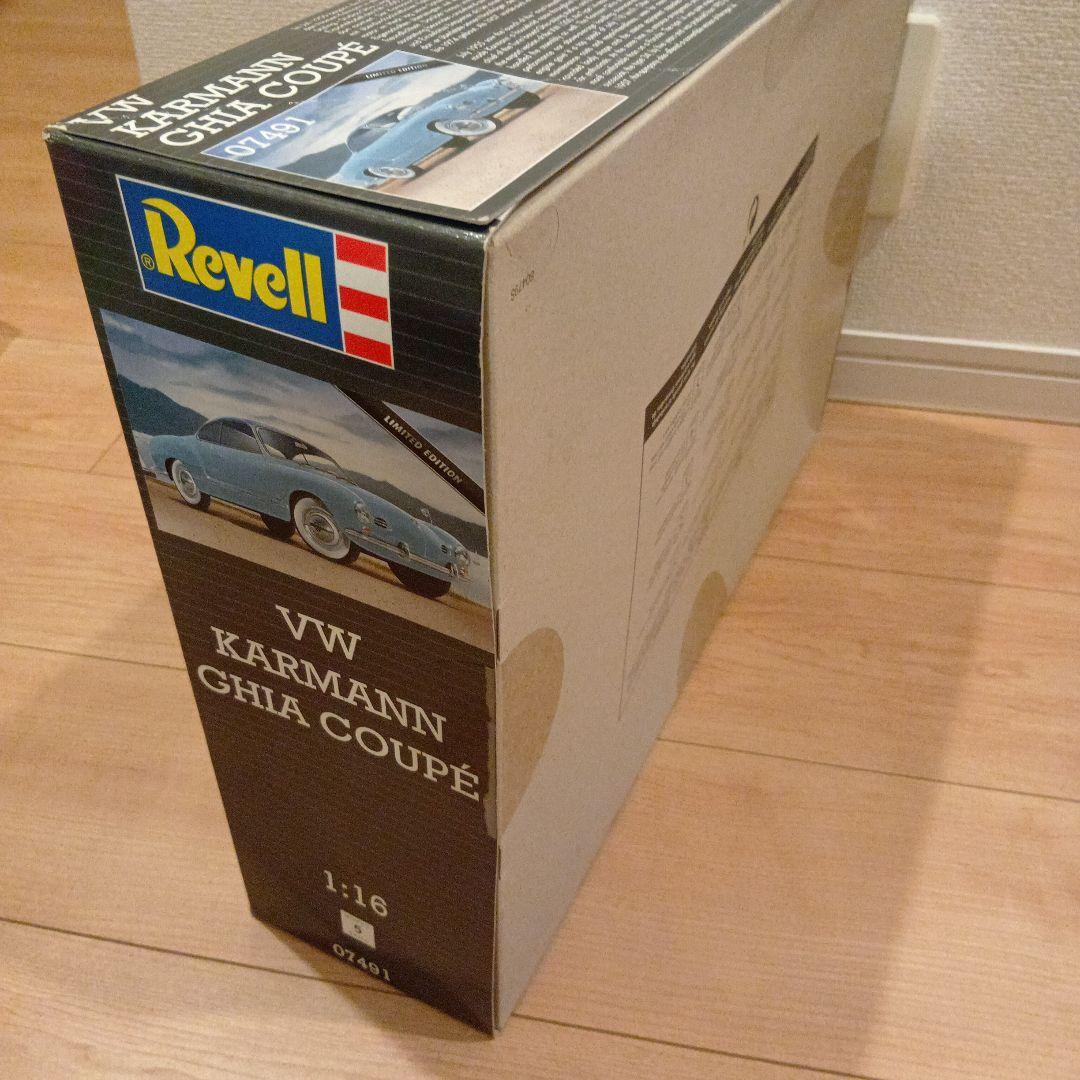 ミニカー Revell VW KARMANNGHIA 1/16