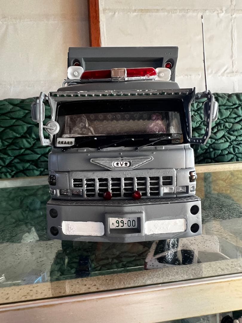 アオシマドルフィンデコトラ完成品