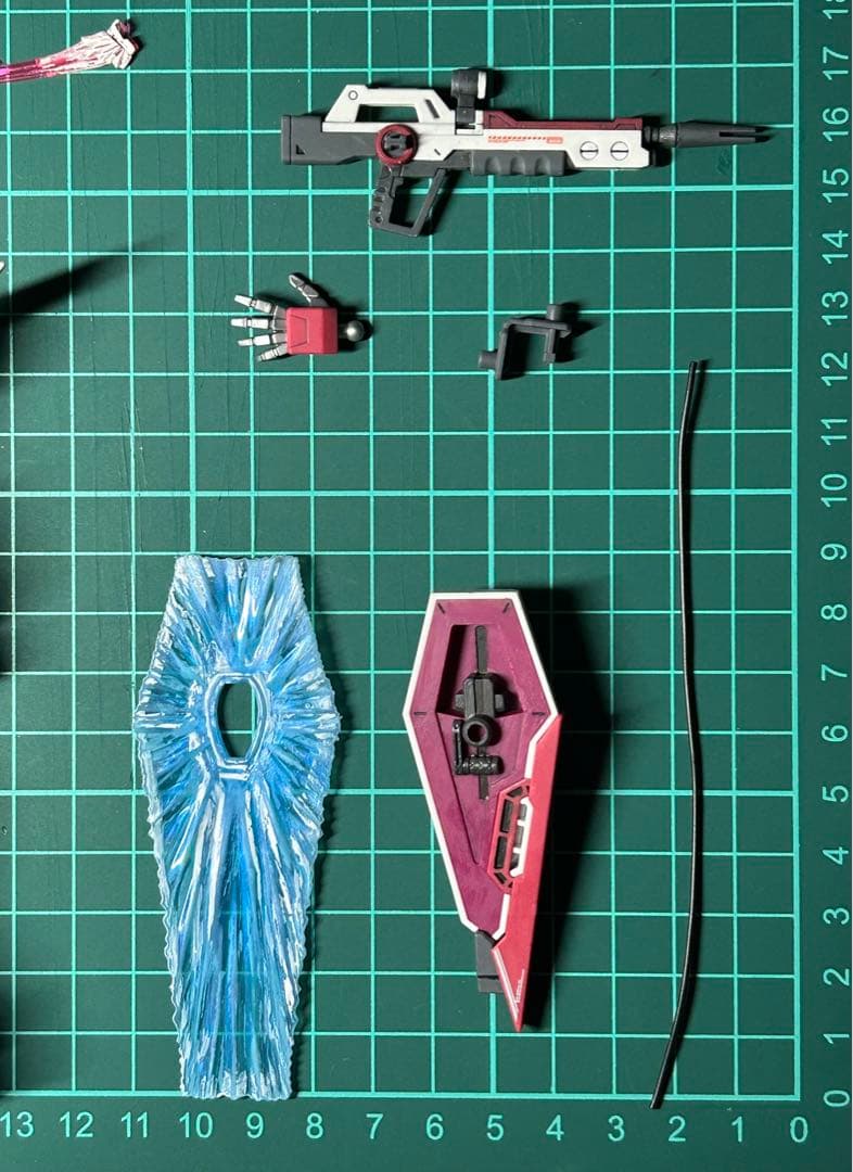 インフィニットジャスティスガンダム弍式　塗装完成品　部分塗装　HG