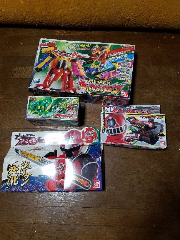 獣電戦隊キョウリュウジャー〜手裏剣戦隊ニンニンジャーまでのおもちゃです