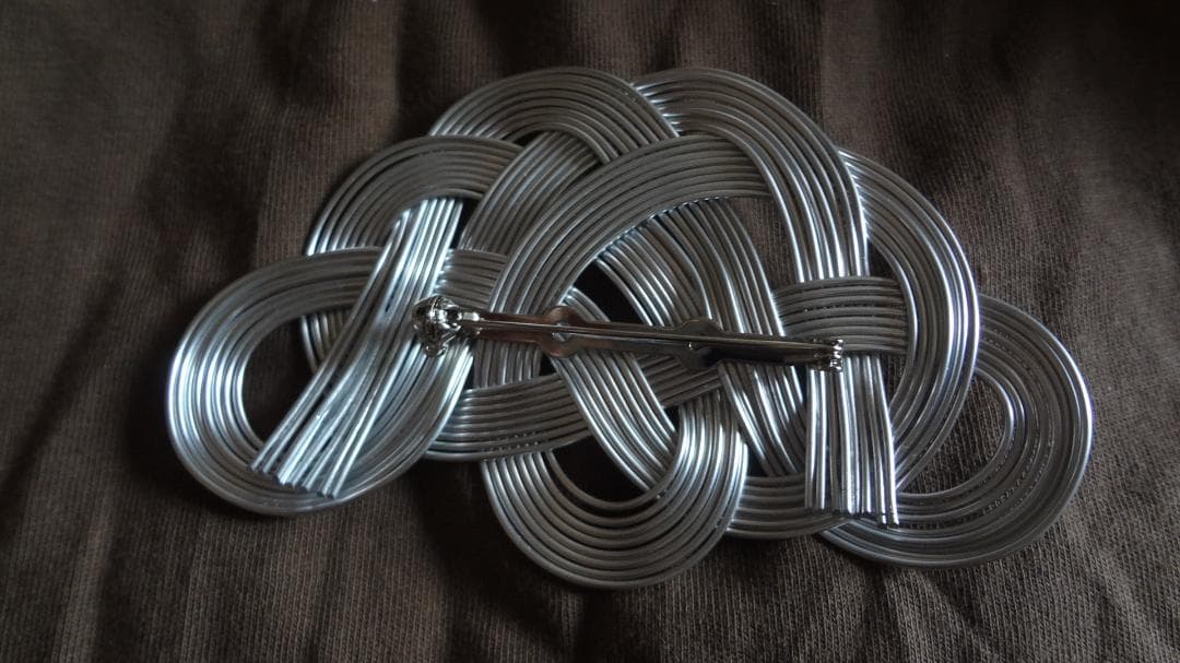 206   水引アクセサリー　ブローチ　松結び　new